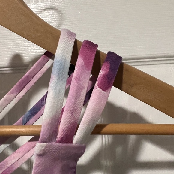 Lulu Lemon Colourful Sports Bra - Picture 7 of 11